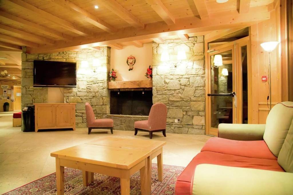 Residences De Luxe Les Alpages Val Cenis - 4 Pers Lanslebourg-Mont-Cenis Eksteriør billede