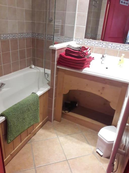 Residences De Luxe Les Alpages Val Cenis - 4 Pers Lanslebourg-Mont-Cenis Eksteriør billede